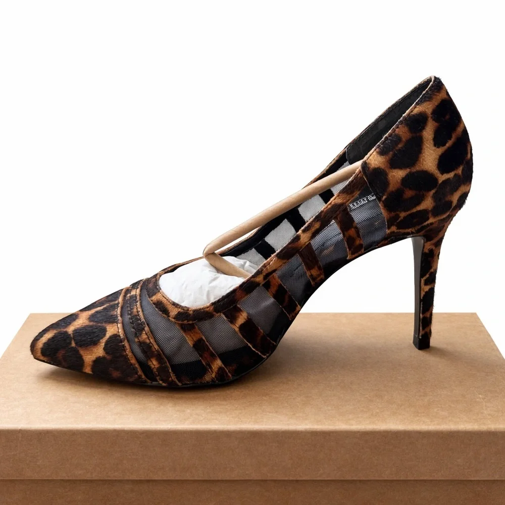 Charles David Leopard Mesh Stiletto Heels Size 8M Pointed Toe Y2K Quiet Luxury